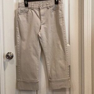 Talbots size 6 light beige denim capris